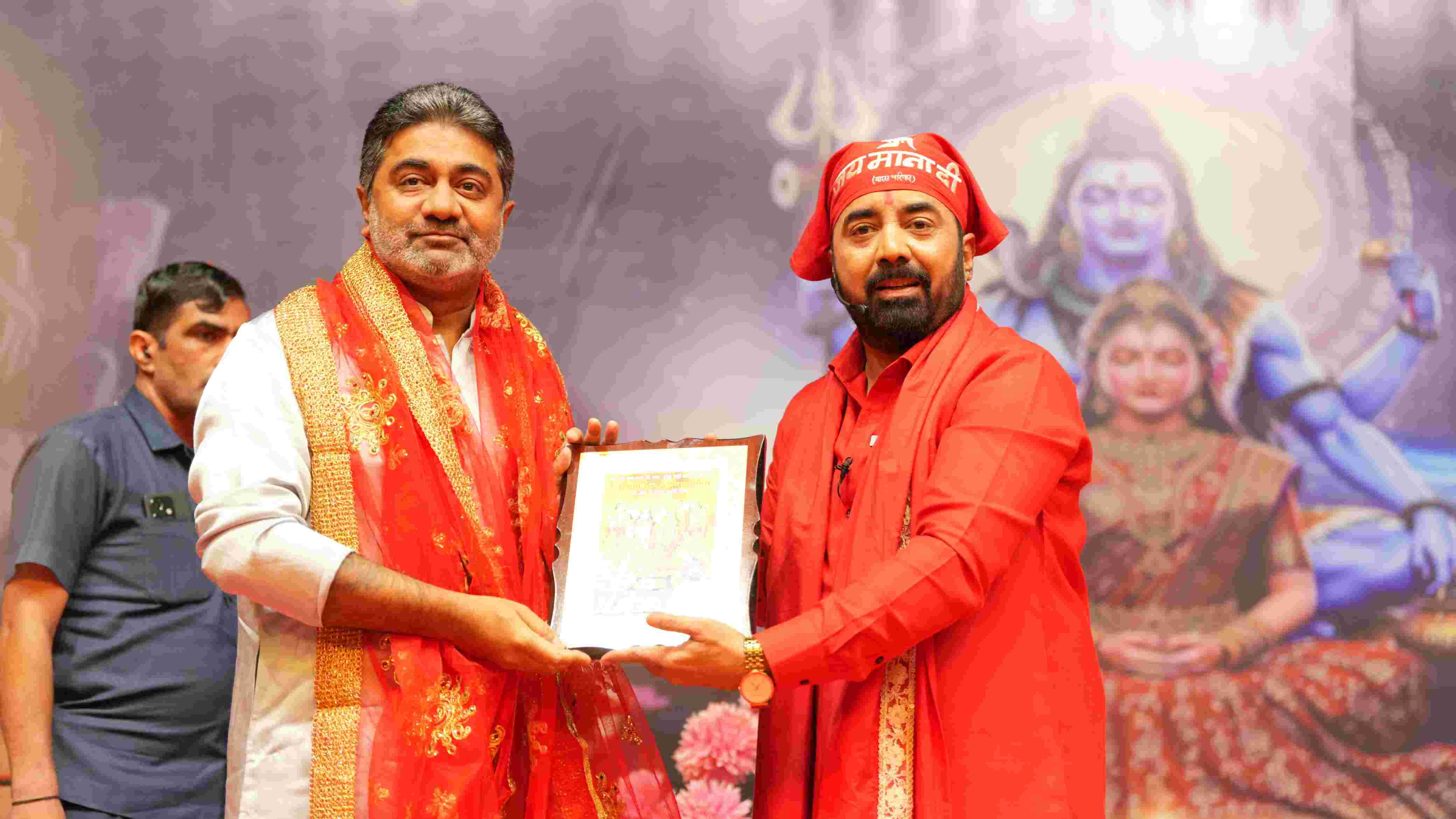 सनातन संस्कृति एवं परम्परा हमारे भारत को मजबूत बनाती है इसे बनाये रखने की शिक्षा नवीन पीढ़ी को देने की आवश्यकता है: पारस जी महाराज.
