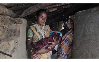 पैसों के विवाद में अस्पताल में 5 दिन बंधक रही आदिवासी प्रसूता, जिपं अध्यक्ष के हस्तक्षेप पर जच्चा-बच्चा सुरक्षित घर लौटे