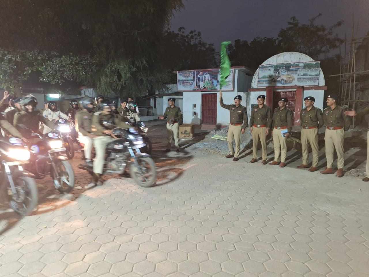 नशा - अड्डा बाजी करो और सरकारी मेहमान बनो, एसएसपी सिंह की पुलिसिंग ड्रोन से कर रही निगरानी.देखिए.