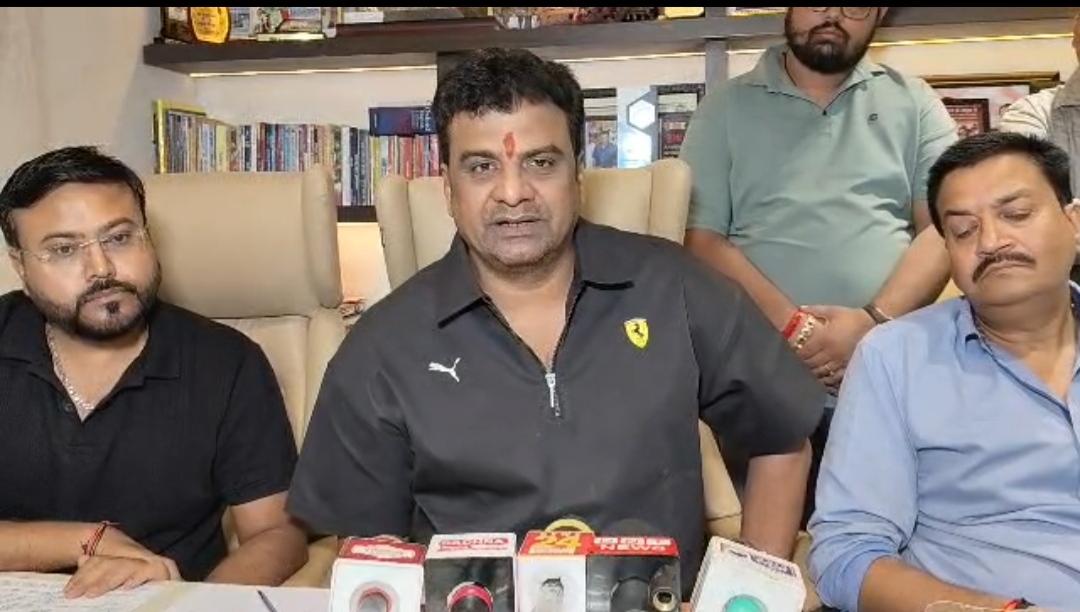 सोने की बढ़ती कीमतों के बीच बायबैक विवाद ने पकड़ा तूल, छग सराफा एसोसिएशन ने पी .सी. ज्वैलर्स पर ग्राहकों को ठगने का लगाया आरोप.