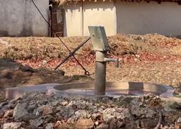 जल जीवन मिशन ज़मीन पर नाकाम! मुख्यमंत्री के आश्वासन के बावजूद गांव प्यासा, राष्ट्रपति के दत्तक पुत्रों को मीलों दूर से पानी लाना पड़ रहा है