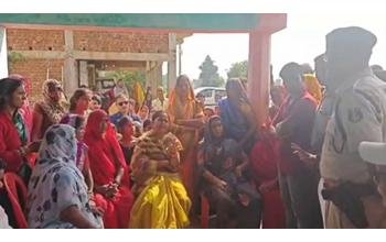मंत्री राजवाड़े अपनी ही सरकार की पुलिस पर भड़कीं, ग्रामीणों को फर्जी मामलों में फंसाने का लगाया आरोप; पुलिस अधिकारियों को सख्त निर्देश जारी किए।