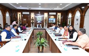 CM विष्णुदेव साय की अध्यक्षता में कैबिनेट बैठक शुरू, धान खरीदी समेत कई अहम मुद्दों पर फैसले संभव